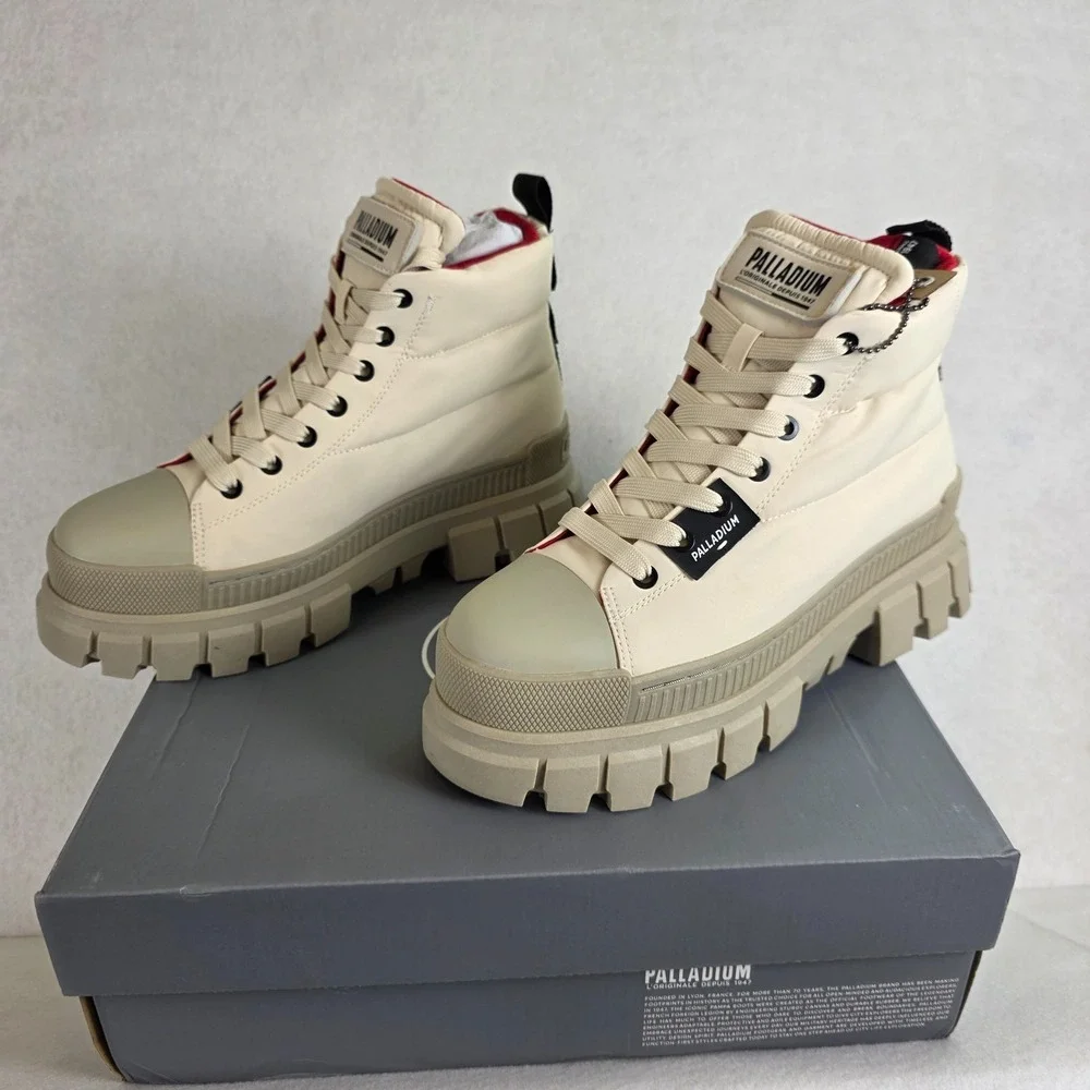 Palladium Revolt Boot Overcush Women's Size 10 Almond Milk Textile Winter NIB